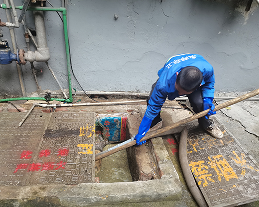 云龙清掏化粪池