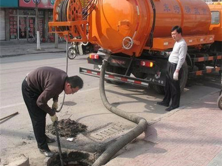 云龙清掏化粪池，健康生活从这里开始